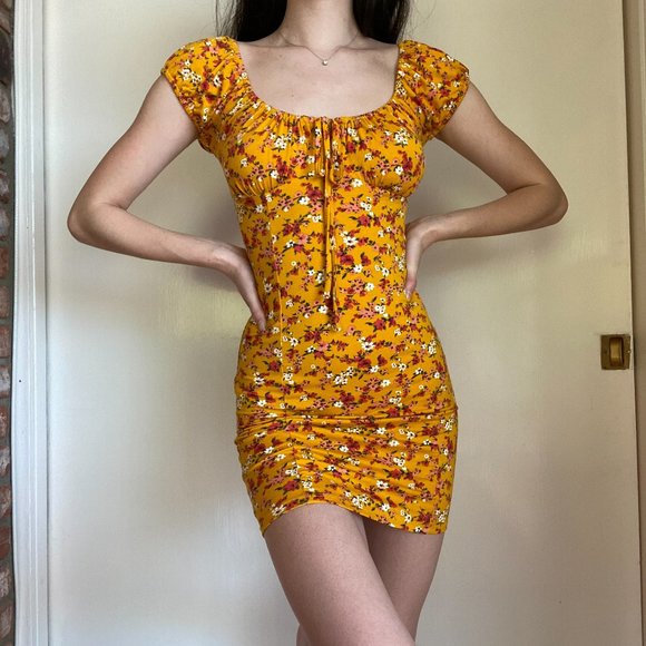 Princess Polly Dresses & Skirts - orange floral print mini dress